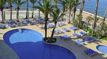 CAPRICI BEACH HOTEL & SPA
