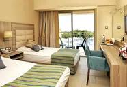 Insula Resort