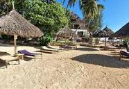 Paradise Beach Resort (Uroa)