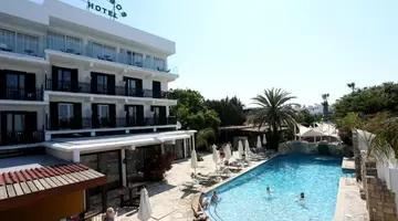 Dionysos Central hotel